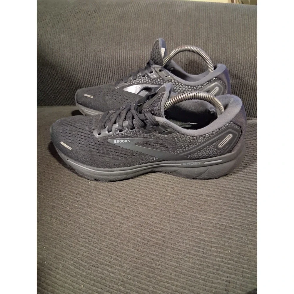 Brooks Ghost 14 Road Running Shoes Women's Size US 9B Black On Black‎ Lace Up